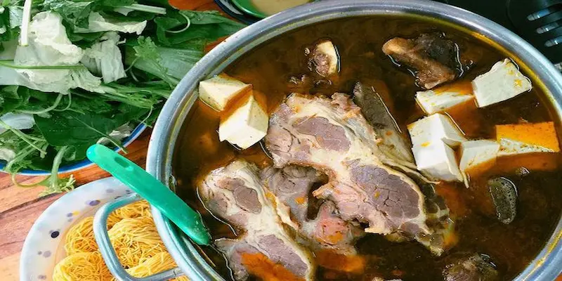 Lẩu Bò Tươi Tại sao nên thử lẩu bò Quảng Bình ít nhất một lần?
